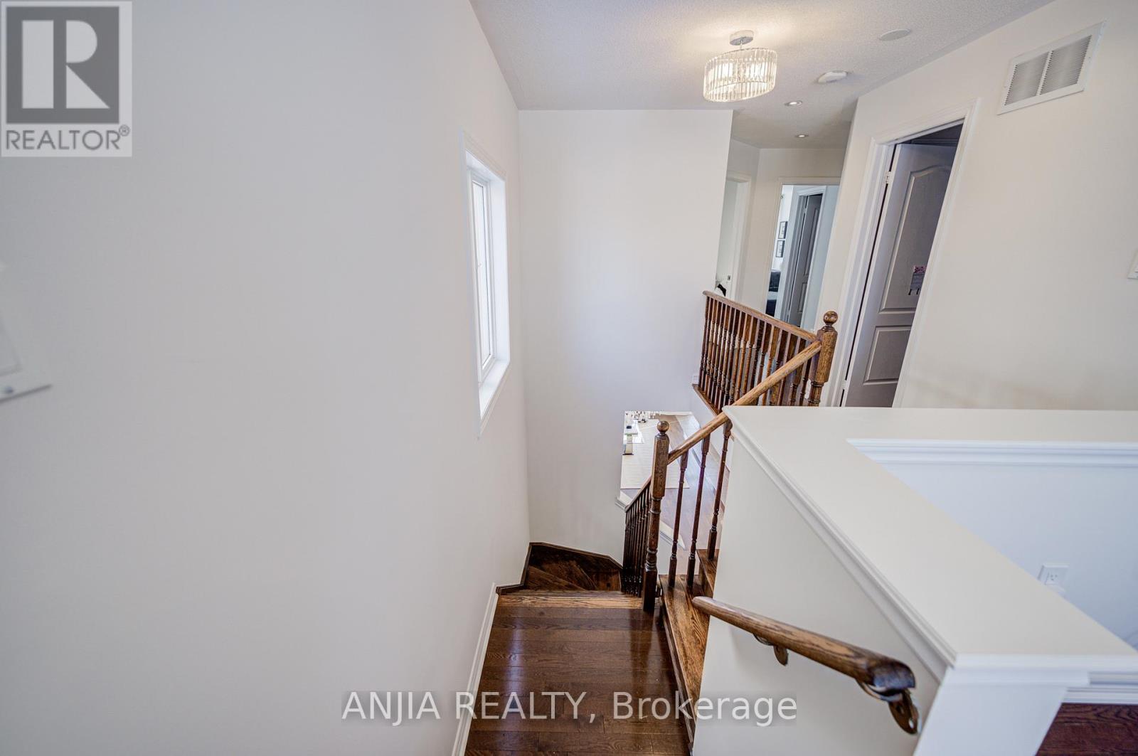 21 Firbank Lane, Whitchurch-Stouffville (Stouffville), Ontario  L4A 0K7 - Photo 25 - N12826480