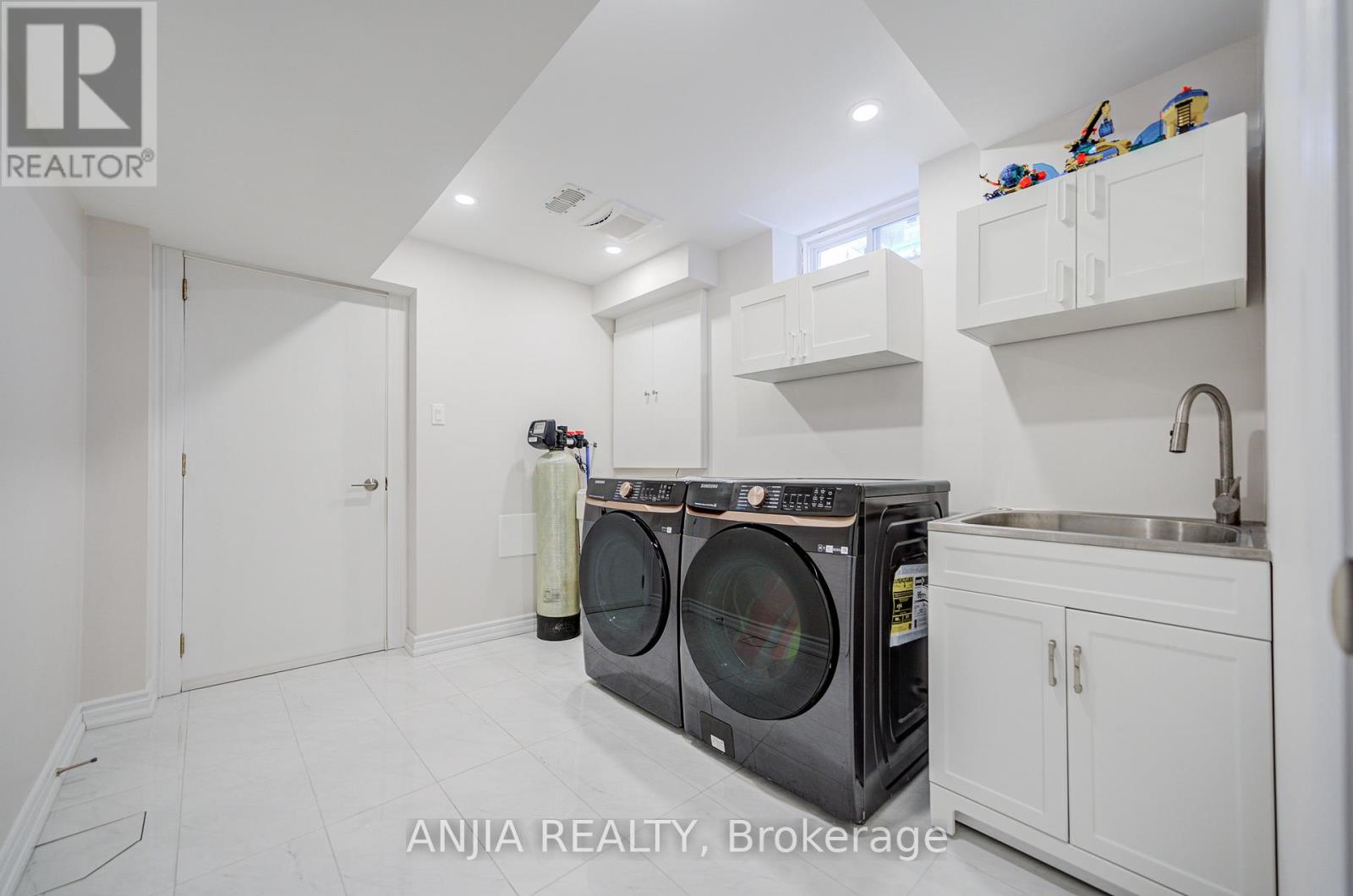 21 Firbank Lane, Whitchurch-Stouffville (Stouffville), Ontario  L4A 0K7 - Photo 44 - N12826480