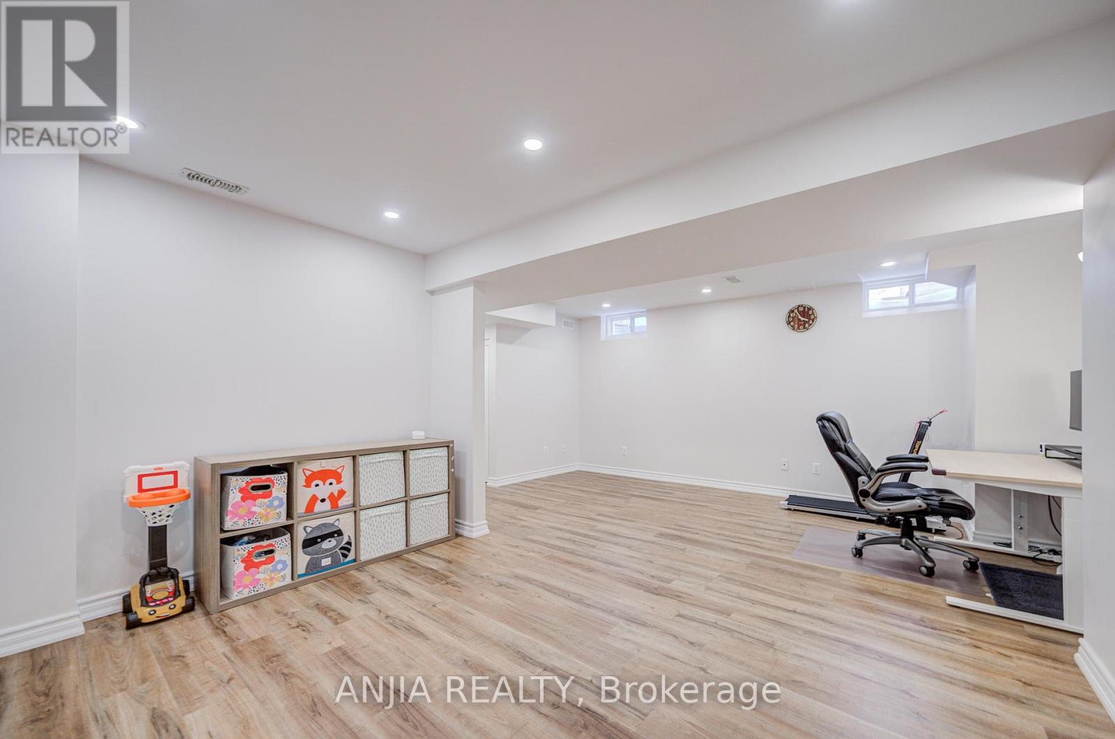 21 Firbank Lane, Whitchurch-Stouffville (Stouffville), Ontario  L4A 0K7 - Photo 47 - N12826480