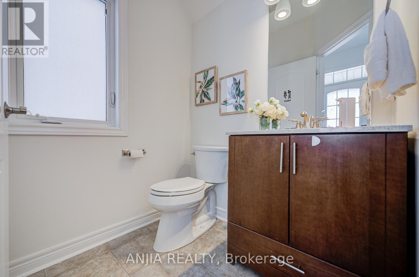 21 Firbank Lane, Whitchurch-Stouffville (Stouffville), Ontario  L4A 0K7 - Photo 7 - N12826480