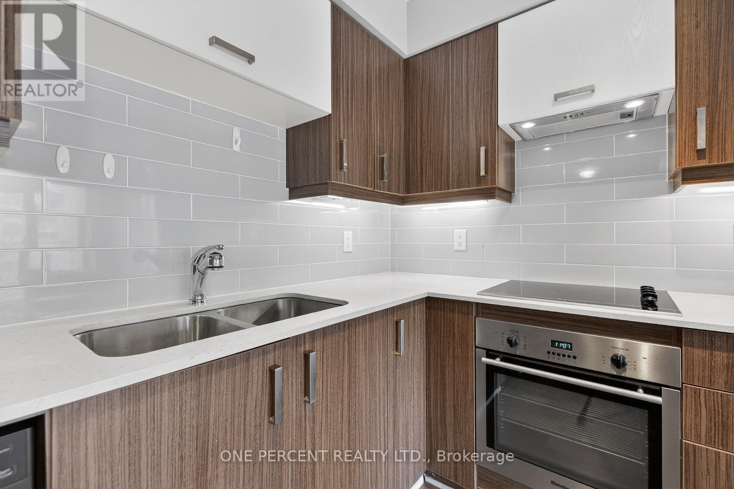 705 - 18 Uptown Drive, Markham, Ontario  L3R 5M5 - Photo 6 - N12826490