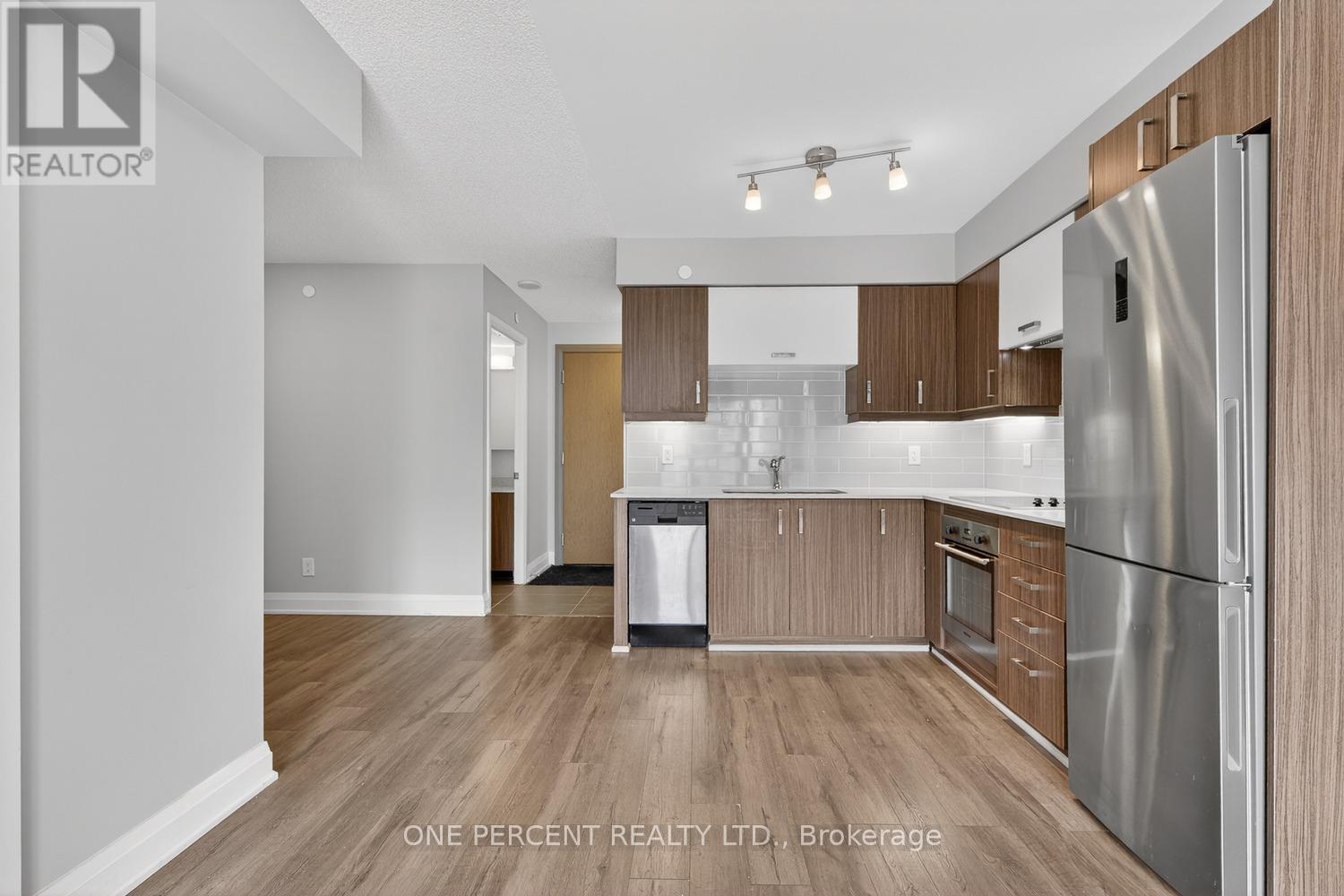 705 - 18 Uptown Drive, Markham, Ontario  L3R 5M5 - Photo 8 - N12826490