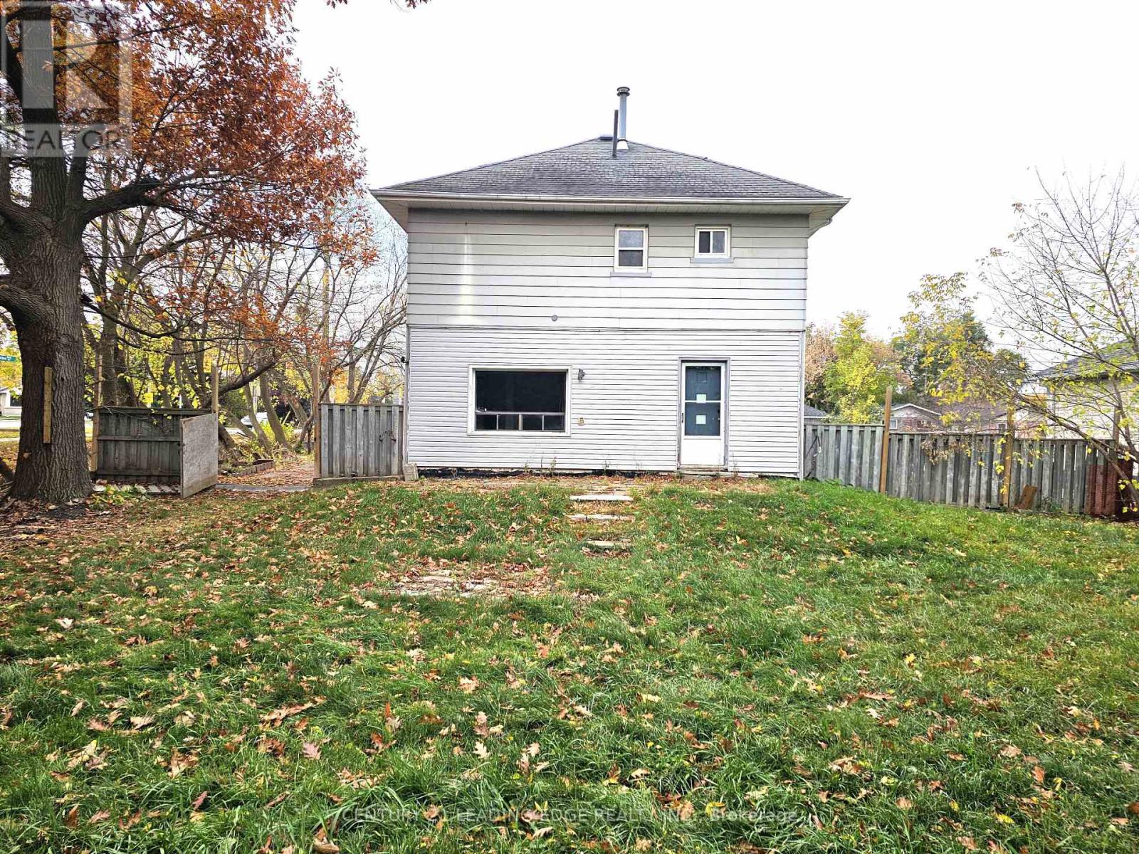 399 The Queensway South, Georgina, Ontario  L4P 2C6 - Photo 14 - N12826500