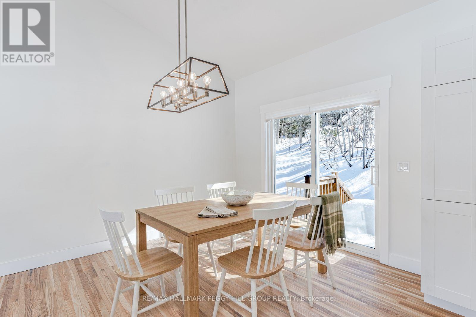 187 Albin Road, Tay (Waubaushene), Ontario  L0K 2C0 - Photo 6 - S12826502