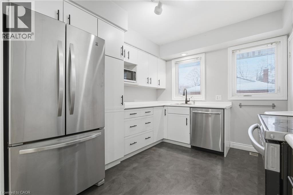 18 Harber Avenue, Kitchener, Ontario  N2C 1Y8 - Photo 12 - 40807970