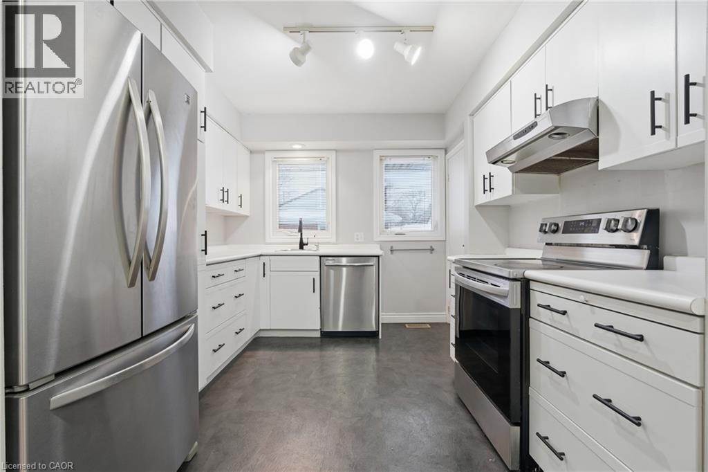 18 Harber Avenue, Kitchener, Ontario  N2C 1Y8 - Photo 11 - 40807970