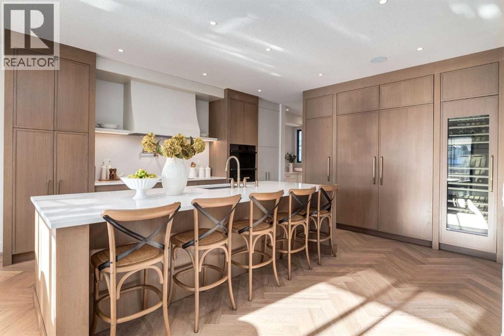 120 Greenwich Heath Nw, Calgary, Alberta  T3B 6P2 - Photo 3 - A2282414