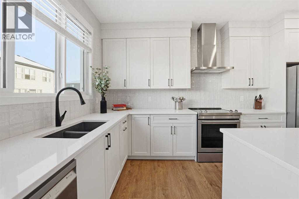 102 Setonstone Manor Se, Calgary, Alberta  T3M 2V1 - Photo 4 - A2282632