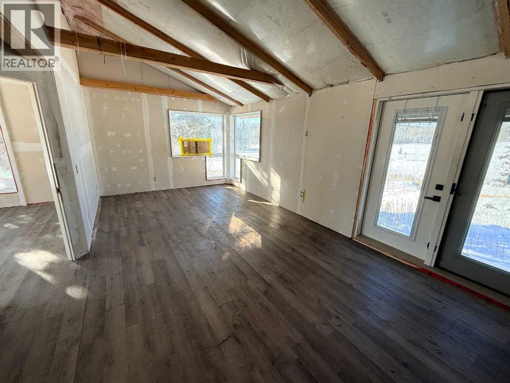 30242 Range Road 55, Rural Mountain View County, Alberta  T0M 0R0 - Photo 4 - A2287522