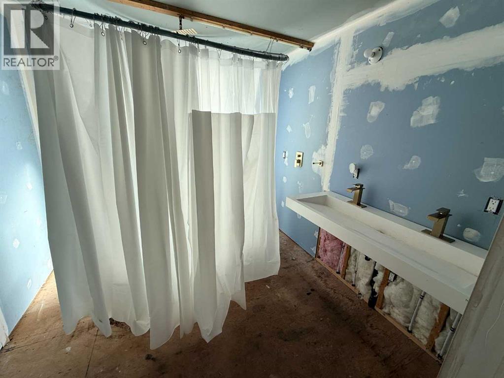 30242 Range Road 55, Rural Mountain View County, Alberta  T0M 0R0 - Photo 7 - A2287522