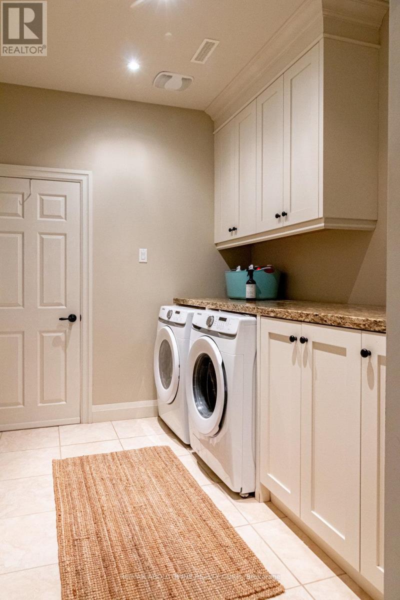 44 Head Street, Oakville, Ontario  L6K 1L5 - Photo 39 - W12826420