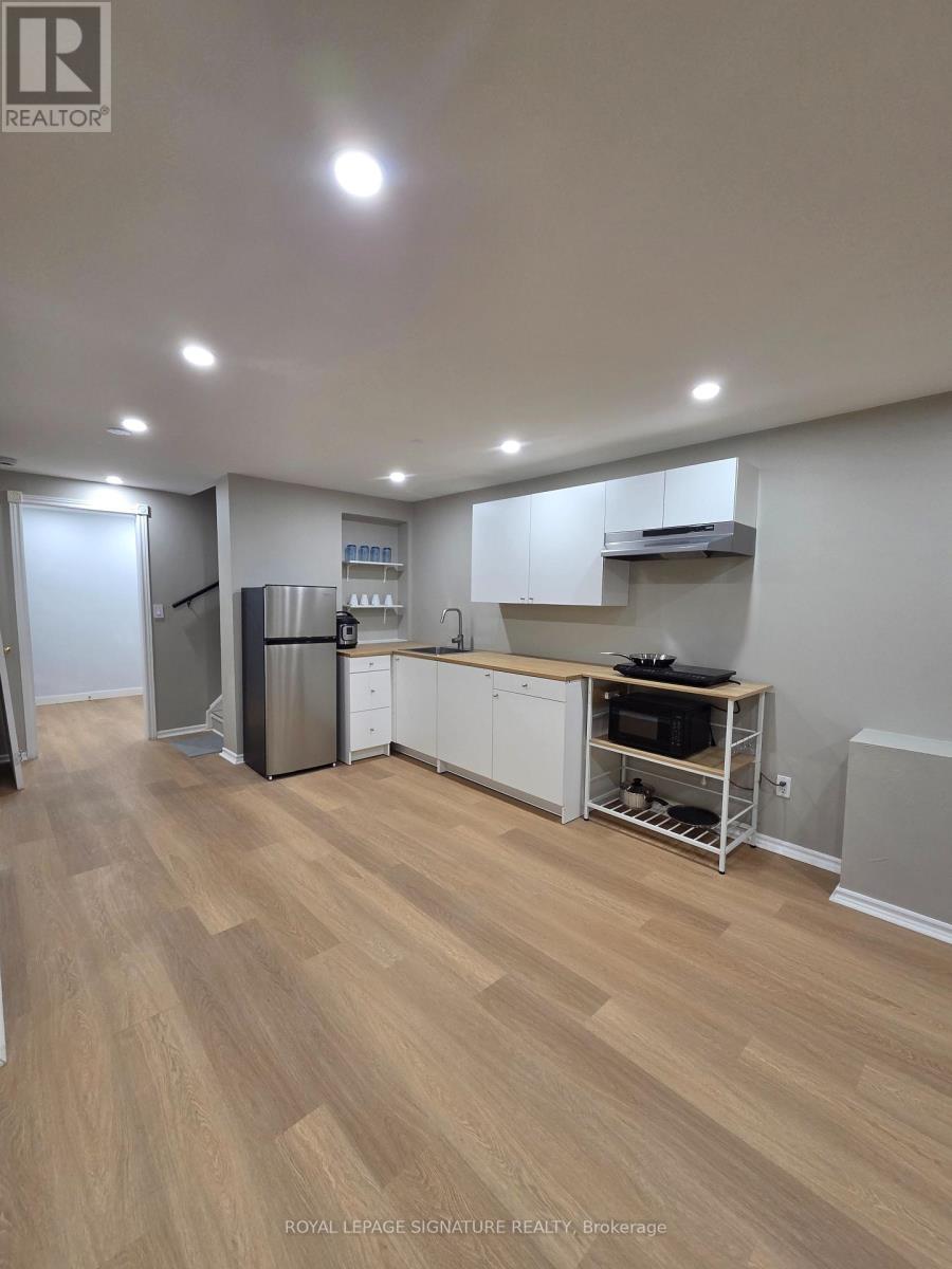 Bsmt - 971 Ledbury Crescent, Mississauga, Ontario  L5V 2R3 - Photo 2 - W12826464