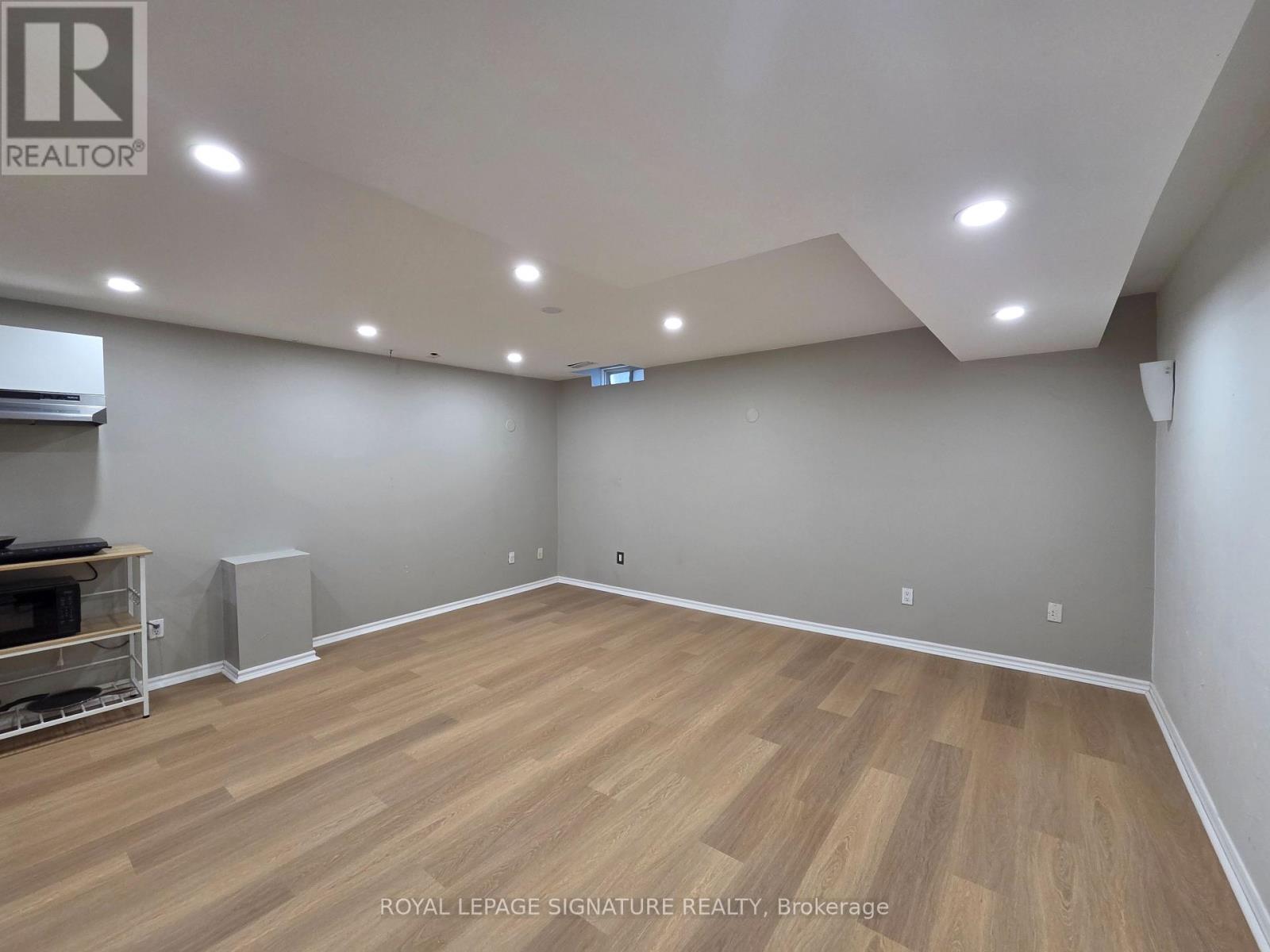 Bsmt - 971 Ledbury Crescent, Mississauga, Ontario  L5V 2R3 - Photo 8 - W12826464