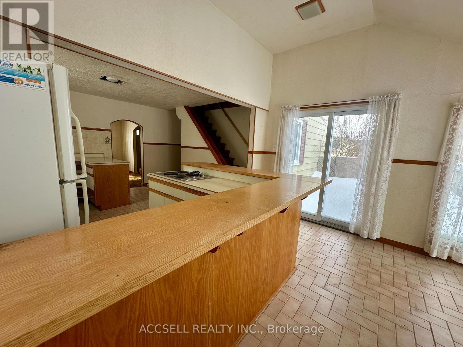 18627 Hurontario Street, Caledon, Ontario  L7K 0X9 - Photo 14 - W12826496