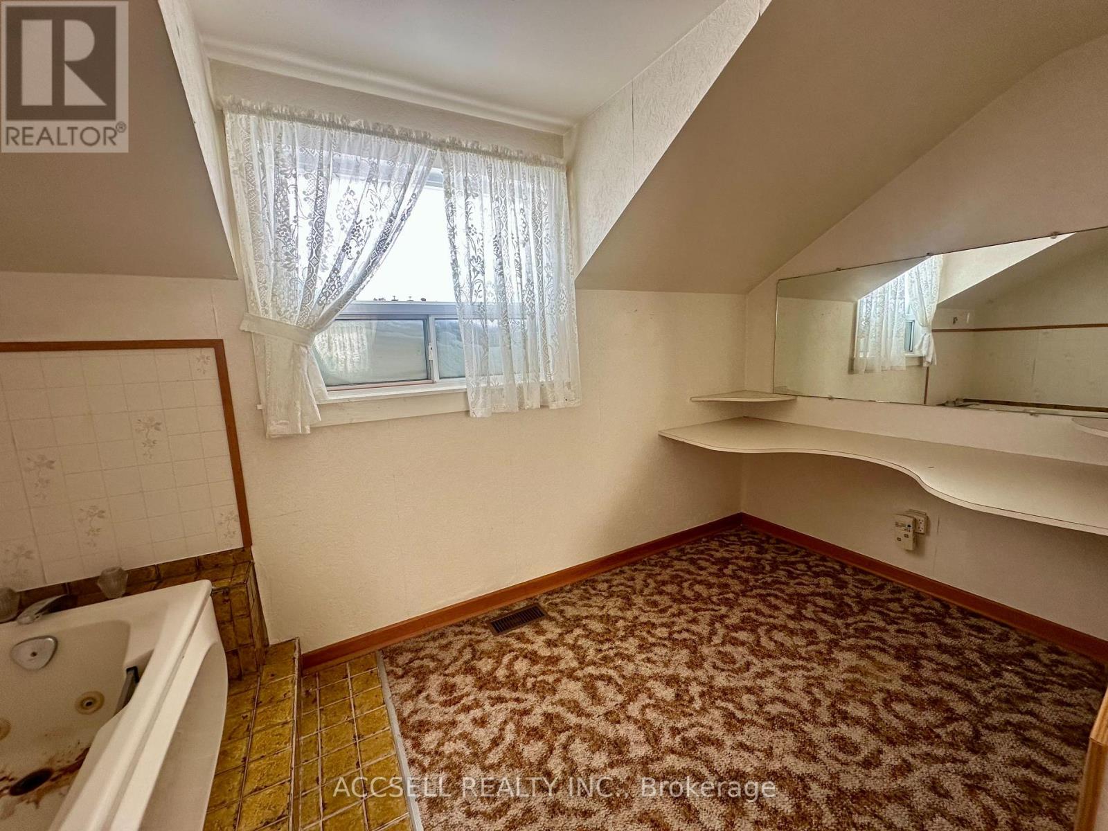 18627 Hurontario Street, Caledon, Ontario  L7K 0X9 - Photo 27 - W12826496