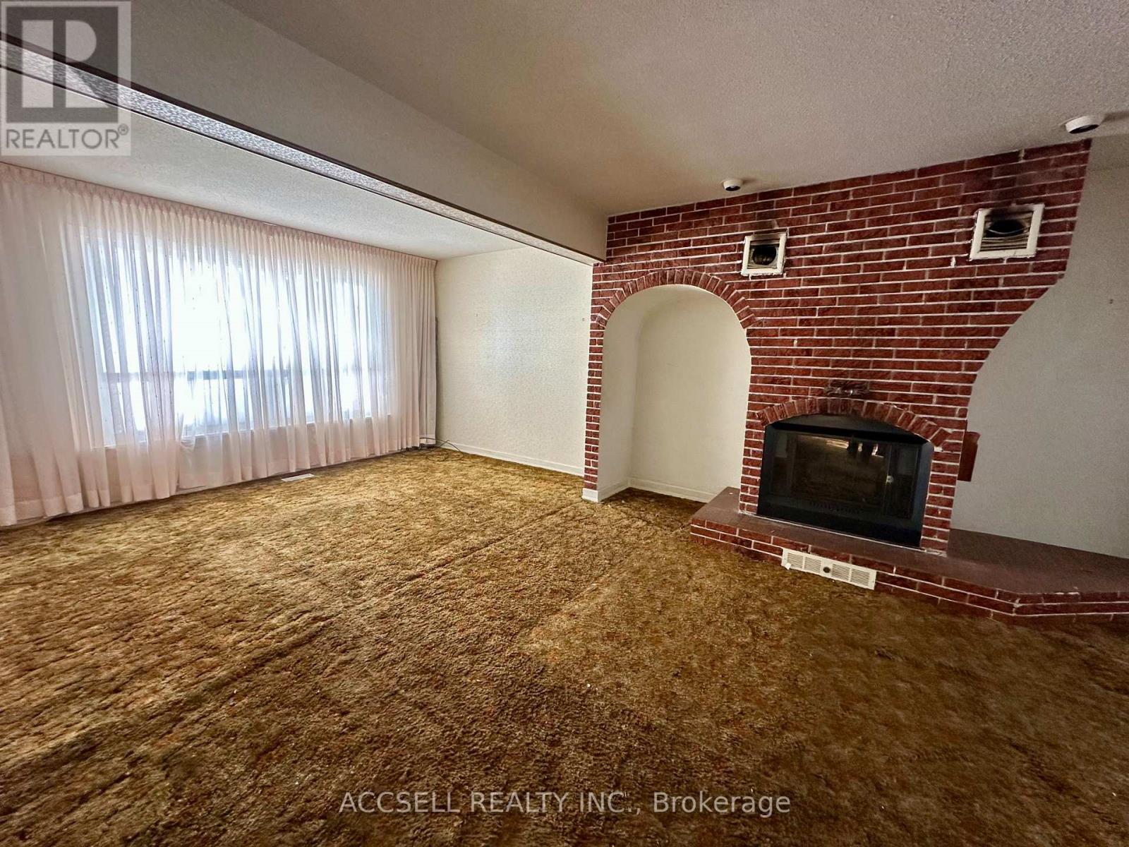 18627 Hurontario Street, Caledon, Ontario  L7K 0X9 - Photo 4 - W12826496