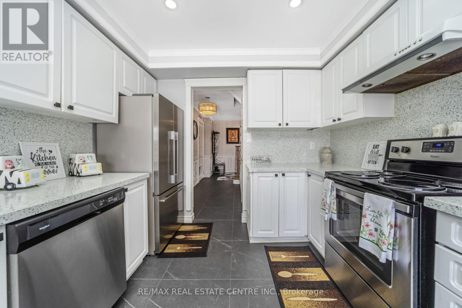 5 Lilly Crescent, Brampton, Ontario  L6Y 3K1 - Photo 13 - W12826506