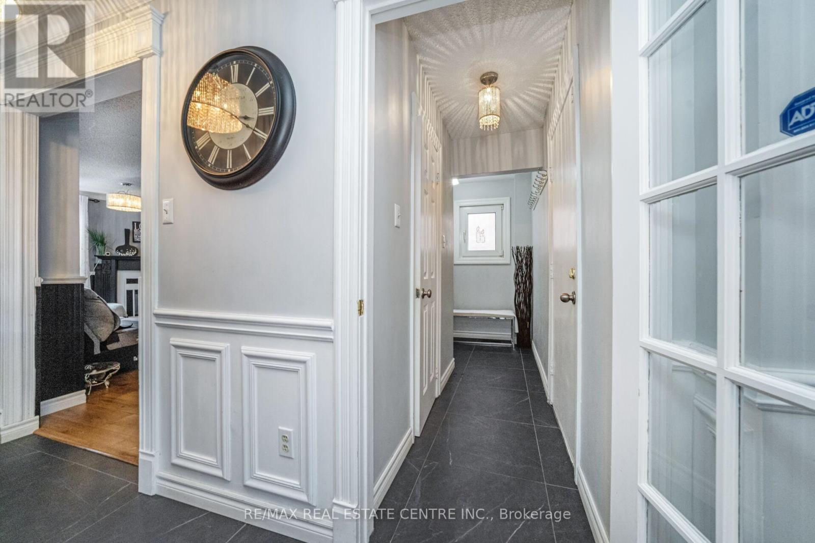 5 Lilly Crescent, Brampton, Ontario  L6Y 3K1 - Photo 18 - W12826506