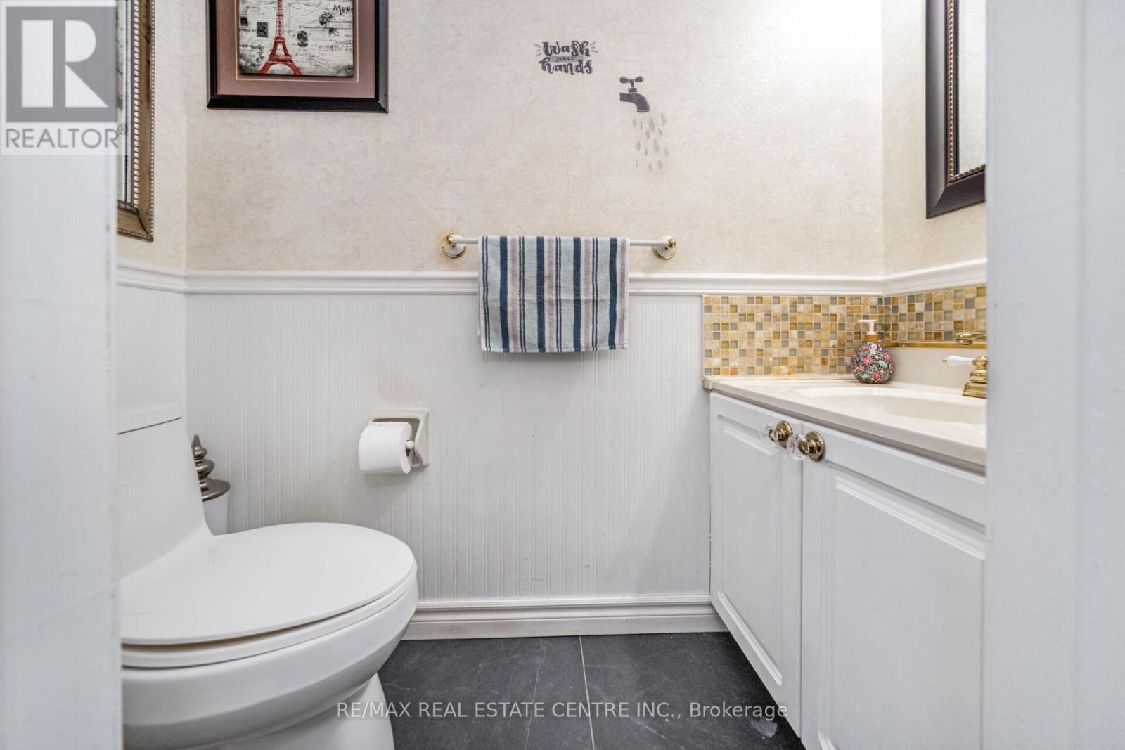 5 Lilly Crescent, Brampton, Ontario  L6Y 3K1 - Photo 19 - W12826506