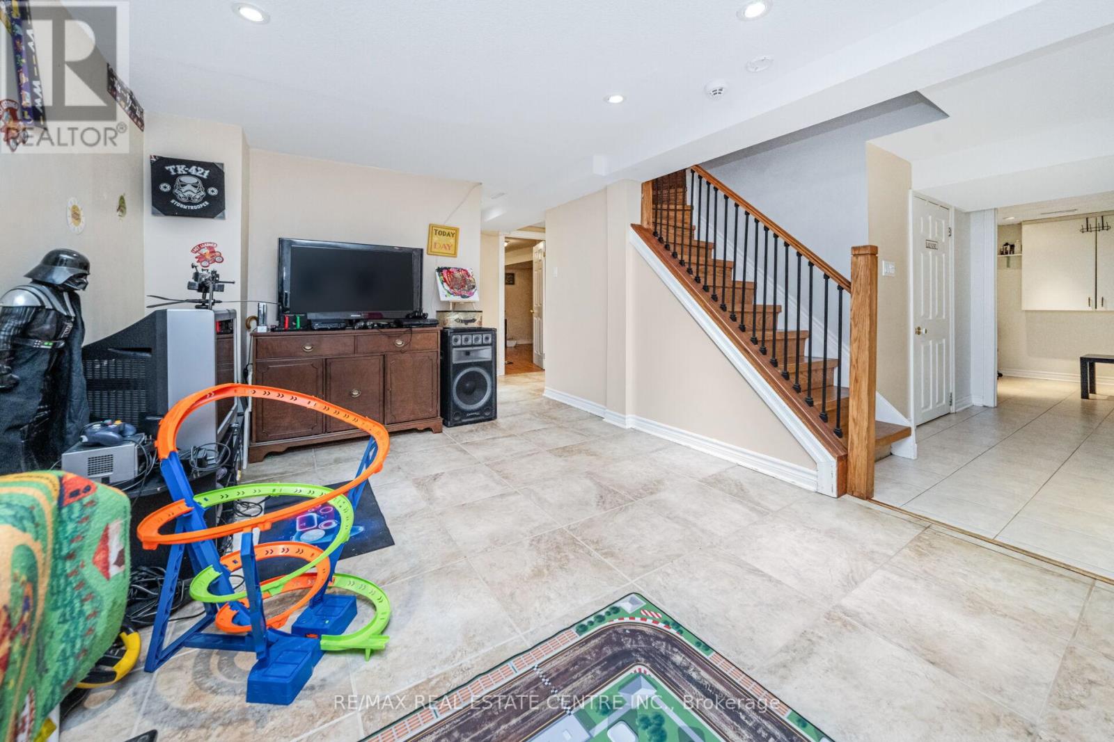 5 Lilly Crescent, Brampton, Ontario  L6Y 3K1 - Photo 37 - W12826506