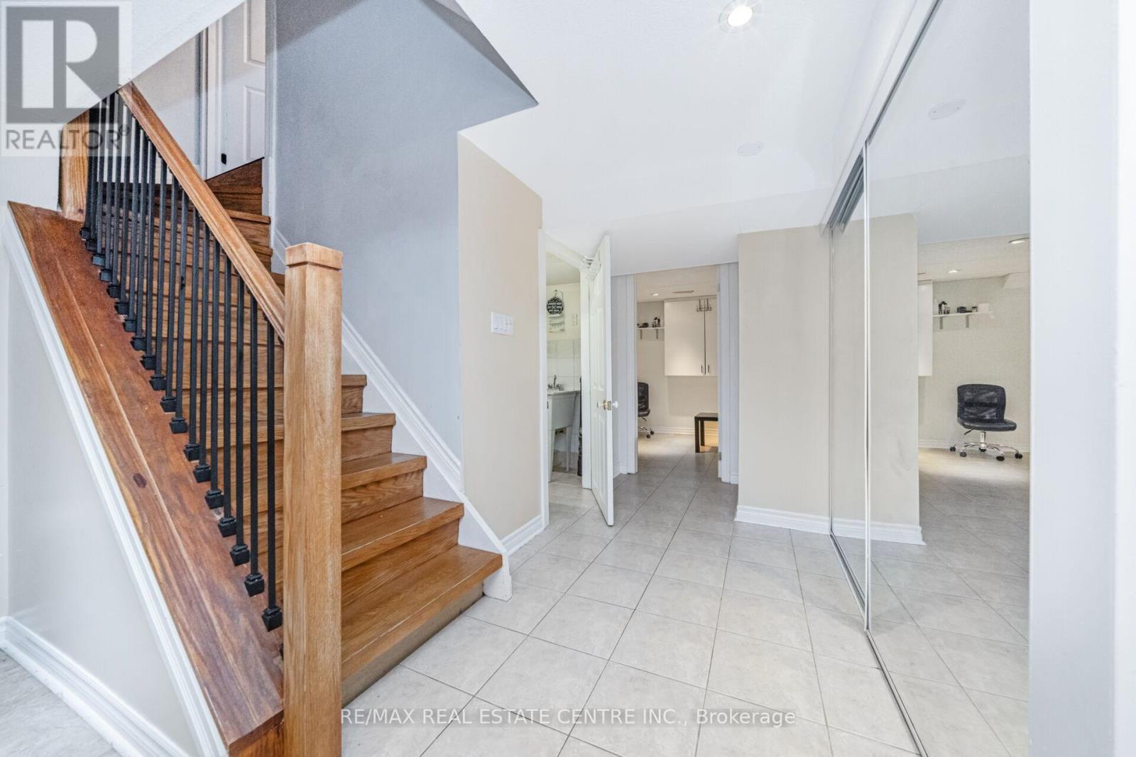 5 Lilly Crescent, Brampton, Ontario  L6Y 3K1 - Photo 42 - W12826506