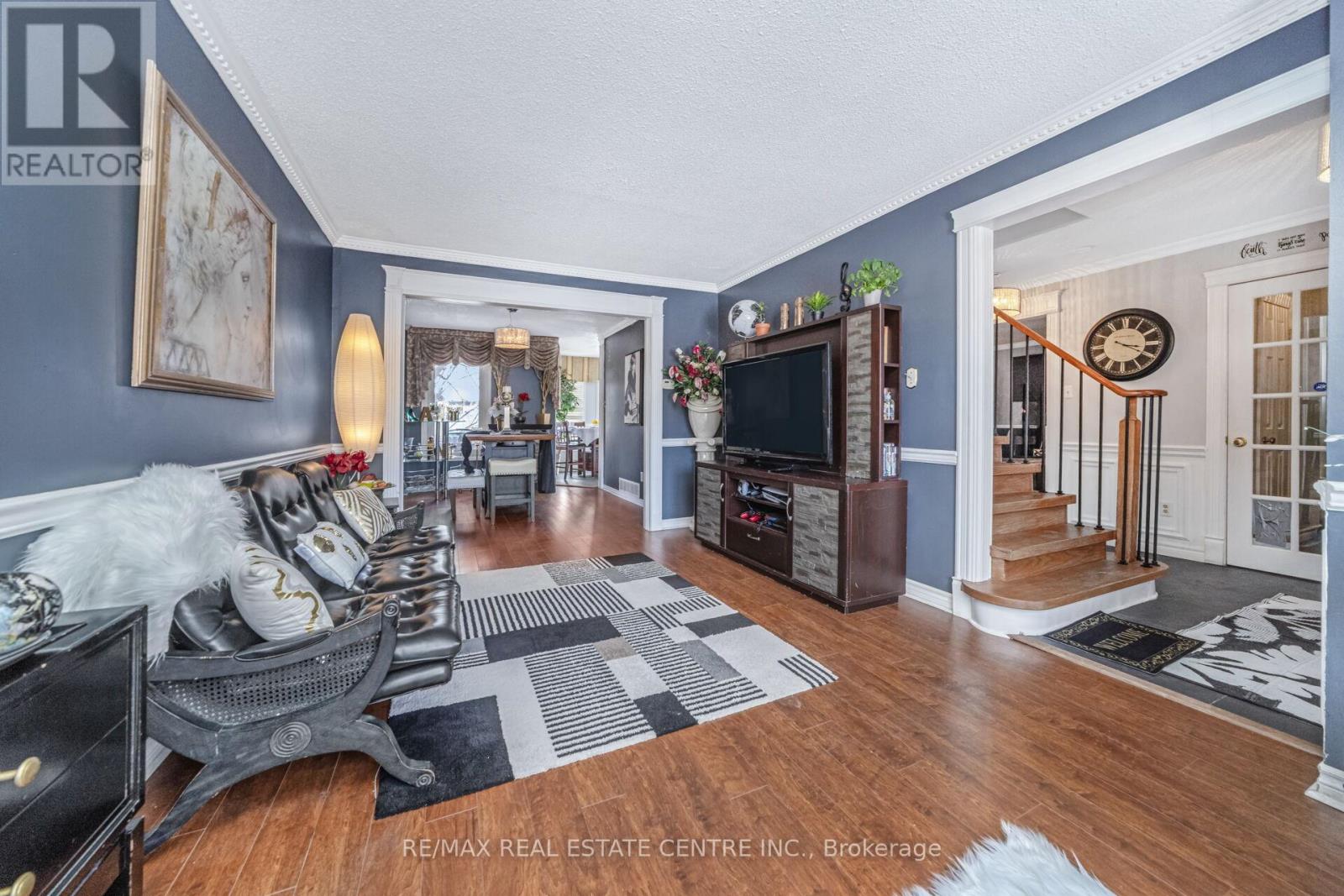 5 Lilly Crescent, Brampton, Ontario  L6Y 3K1 - Photo 7 - W12826506