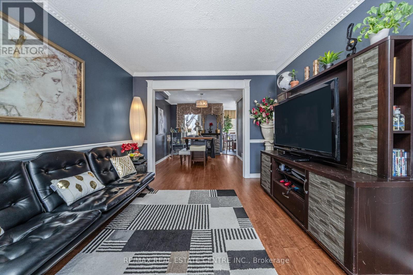 5 Lilly Crescent, Brampton, Ontario  L6Y 3K1 - Photo 8 - W12826506