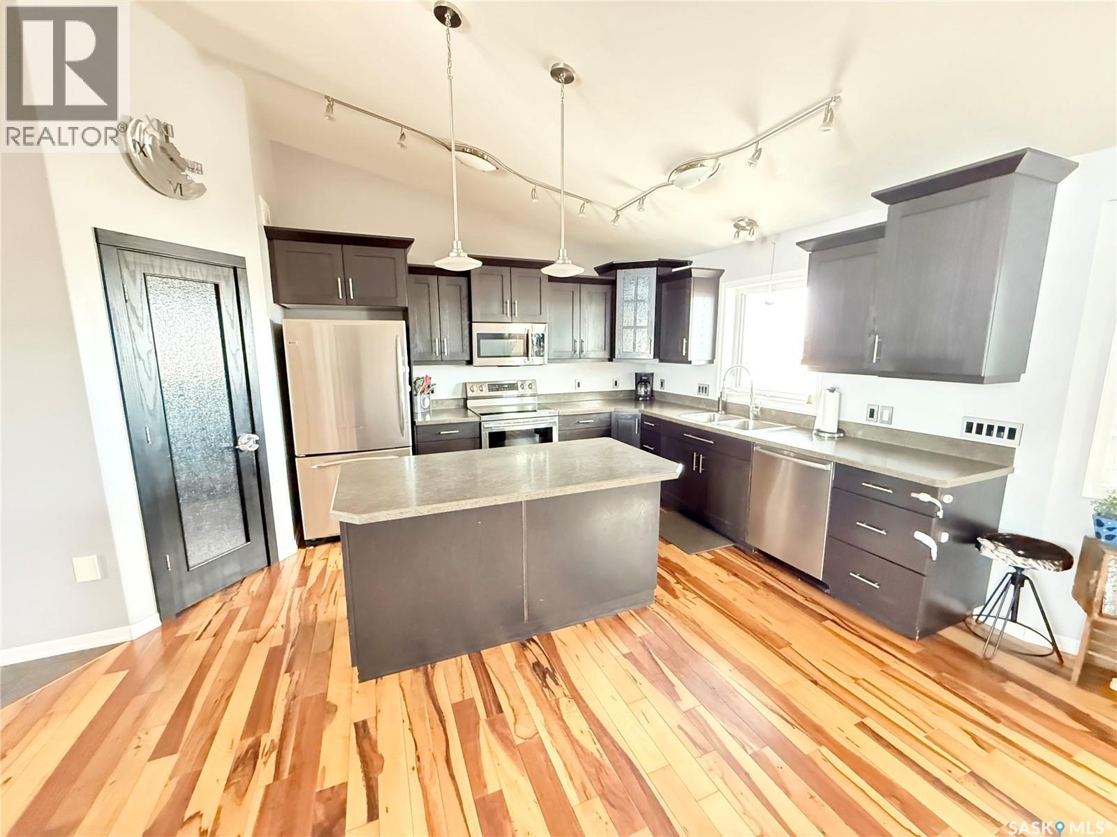 Weyburn Highway 13 Acreage, Weyburn Rm No. 67, Saskatchewan  S4H 0A0 - Photo 10 - SK029297