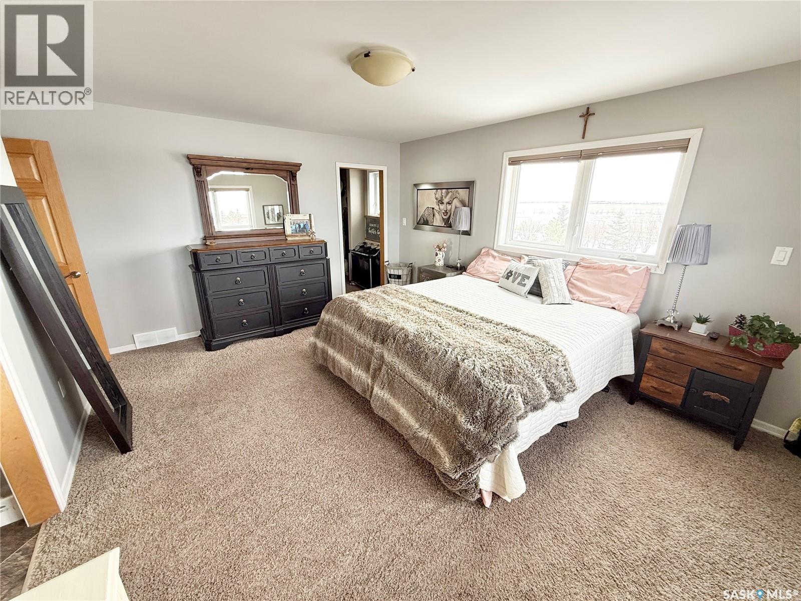 Weyburn Highway 13 Acreage, Weyburn Rm No. 67, Saskatchewan  S4H 0A0 - Photo 21 - SK029297