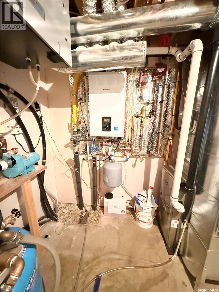 Weyburn Highway 13 Acreage, Weyburn Rm No. 67, Saskatchewan  S4H 0A0 - Photo 33 - SK029297