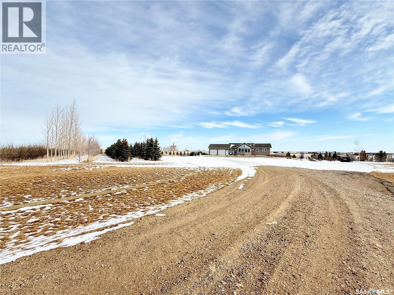 Weyburn Highway 13 Acreage, Weyburn Rm No. 67, Saskatchewan  S4H 0A0 - Photo 50 - SK029297