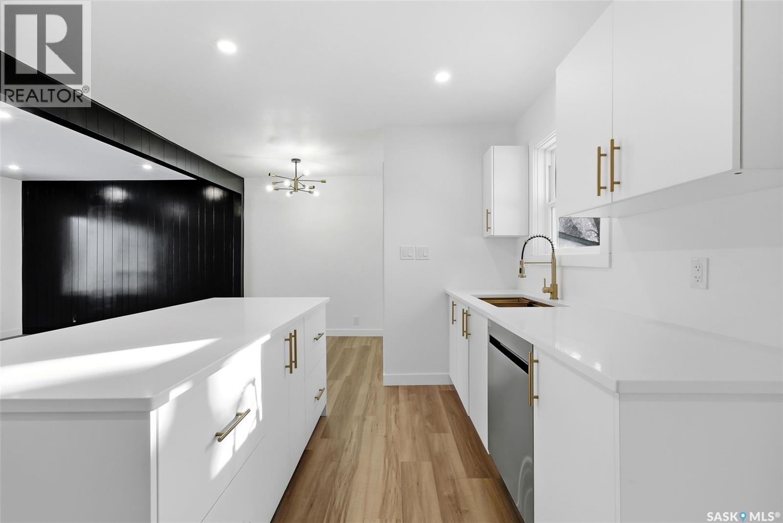 964 Royal Street, Regina, Saskatchewan  S4T 4Z6 - Photo 10 - SK029280