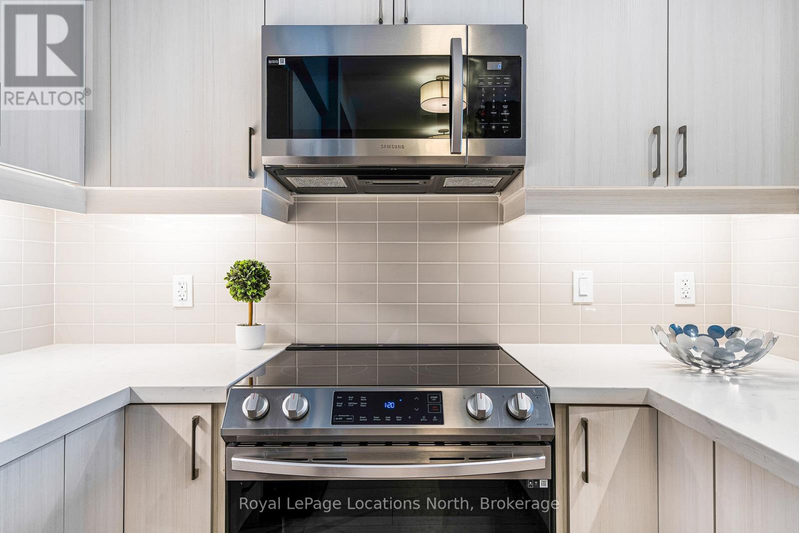 326 - 1 Hume Street, Collingwood, Ontario L9Y 0X3 - Photo 8 - S12826454