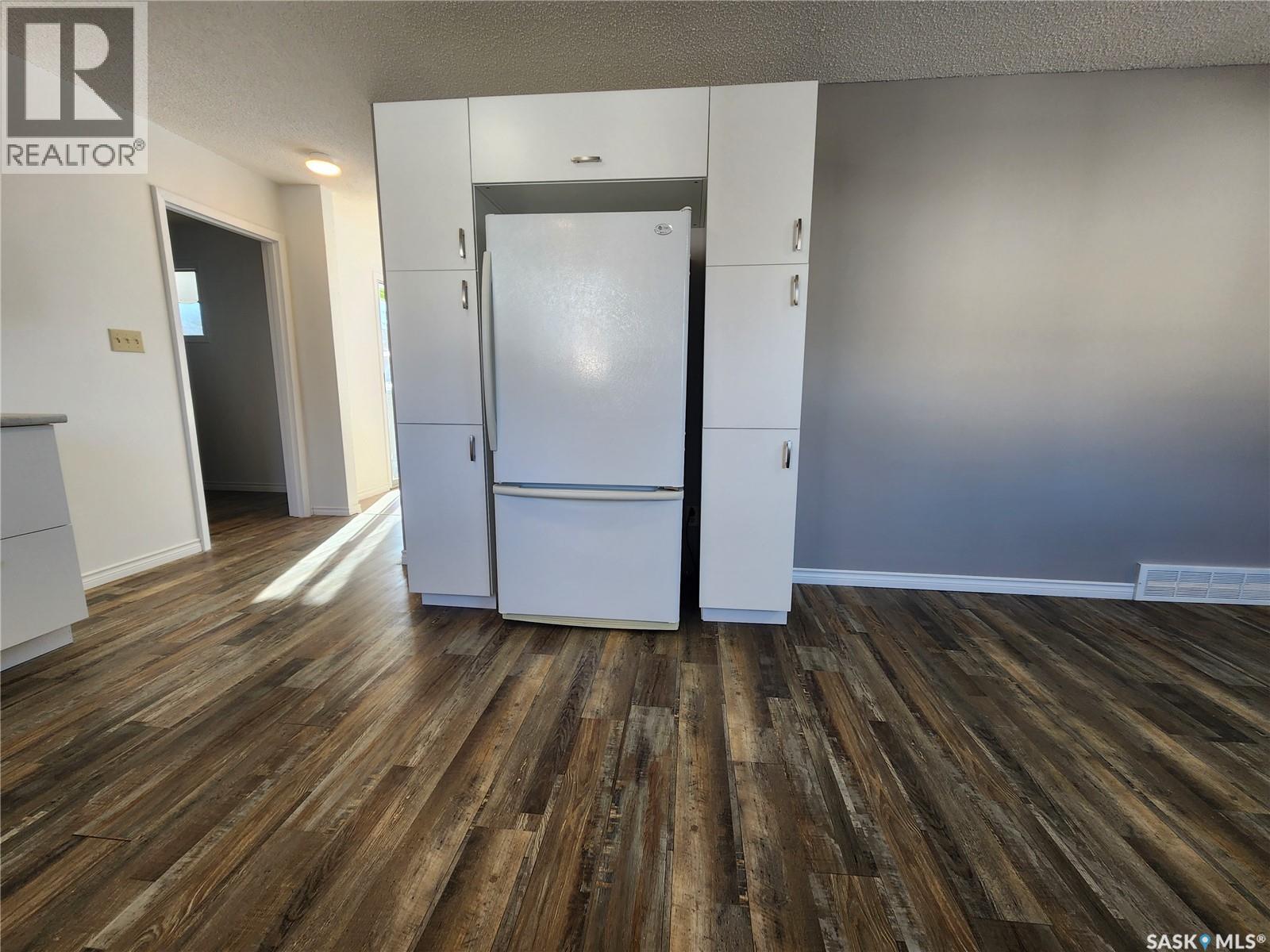 601 Centre Street, Assiniboia, Saskatchewan  S0H 0B0 - Photo 12 - SK029114