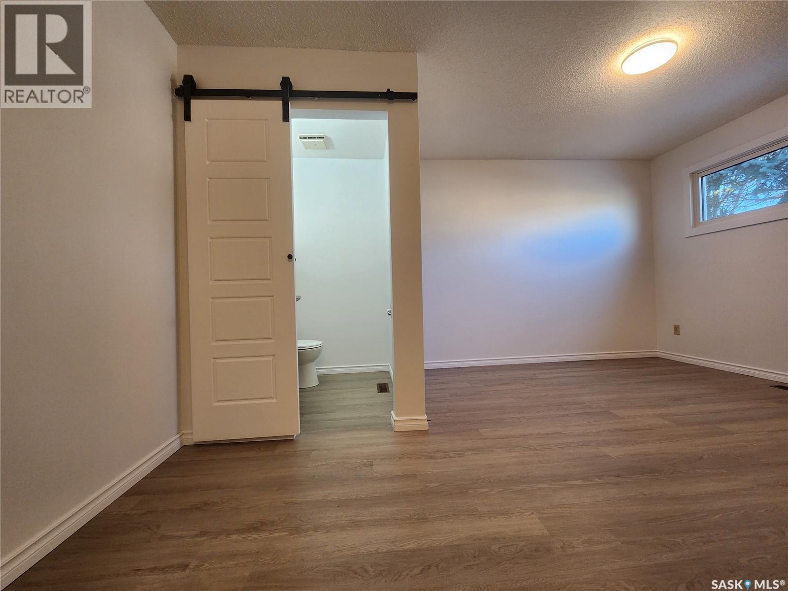 601 Centre Street, Assiniboia, Saskatchewan  S0H 0B0 - Photo 21 - SK029114