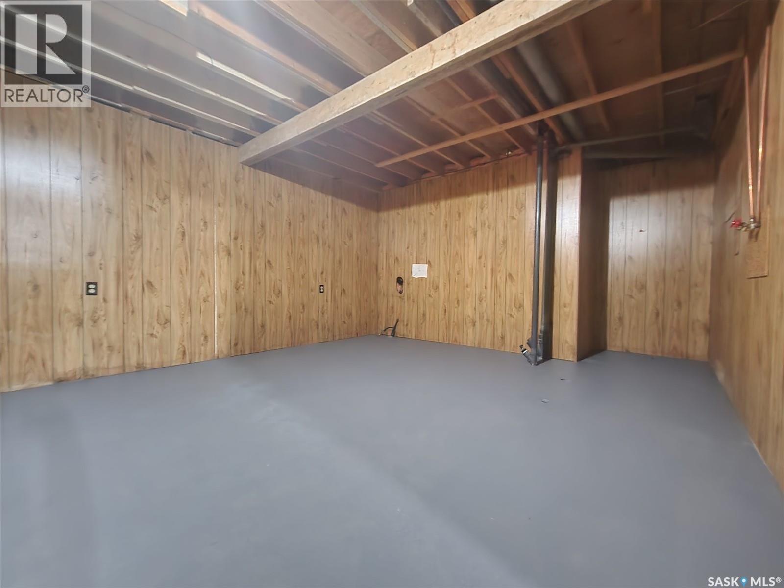 601 Centre Street, Assiniboia, Saskatchewan  S0H 0B0 - Photo 39 - SK029114