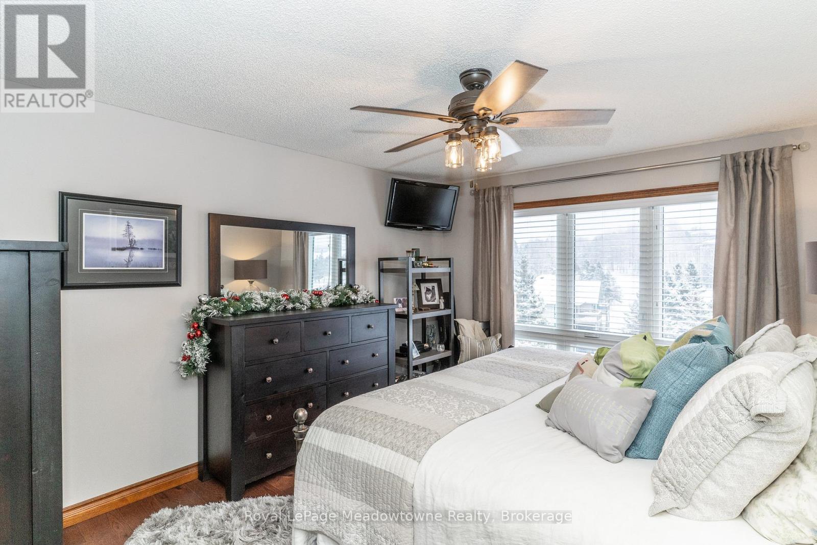 301 - 34 Deerhurst Greens Road, Huntsville, Ontario  P1H 1A9 - Photo 18 - X12612096