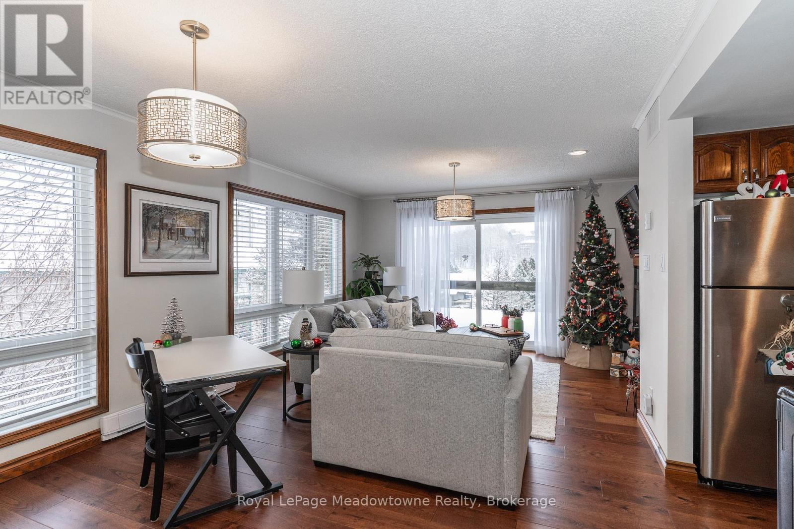 301 - 34 Deerhurst Greens Road, Huntsville, Ontario  P1H 1A9 - Photo 8 - X12612096