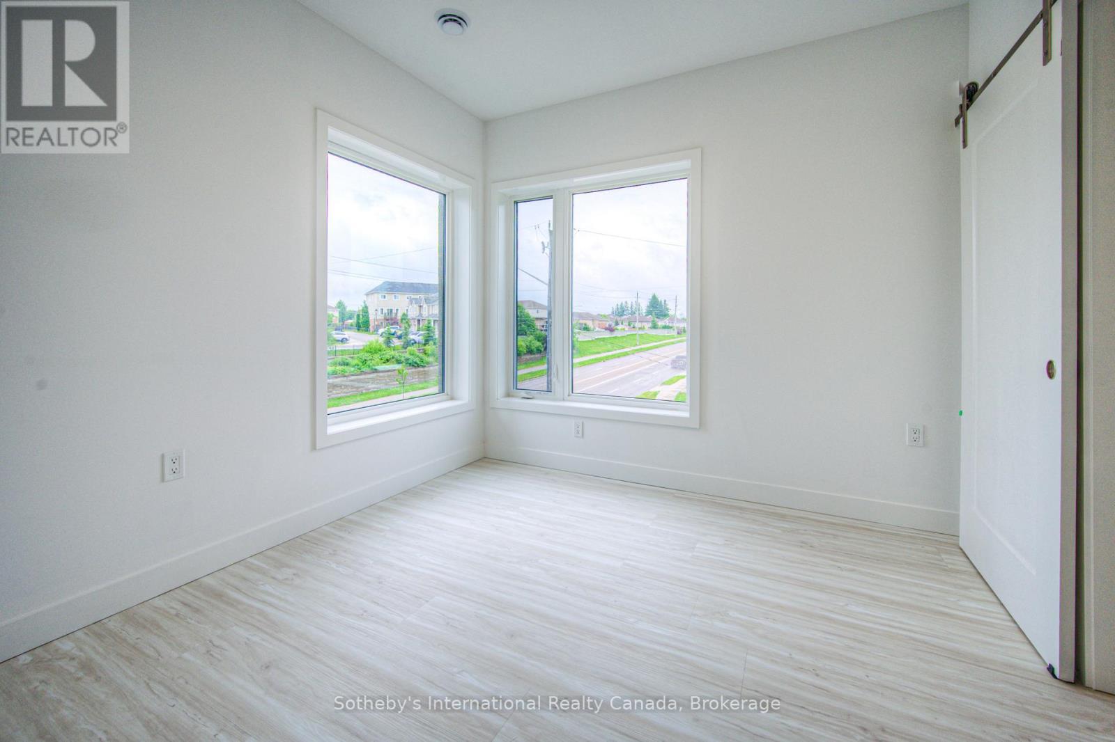 302 - 408 Dundas Street S, Cambridge, Ontario  N1R 8H7 - Photo 10 - X12826616