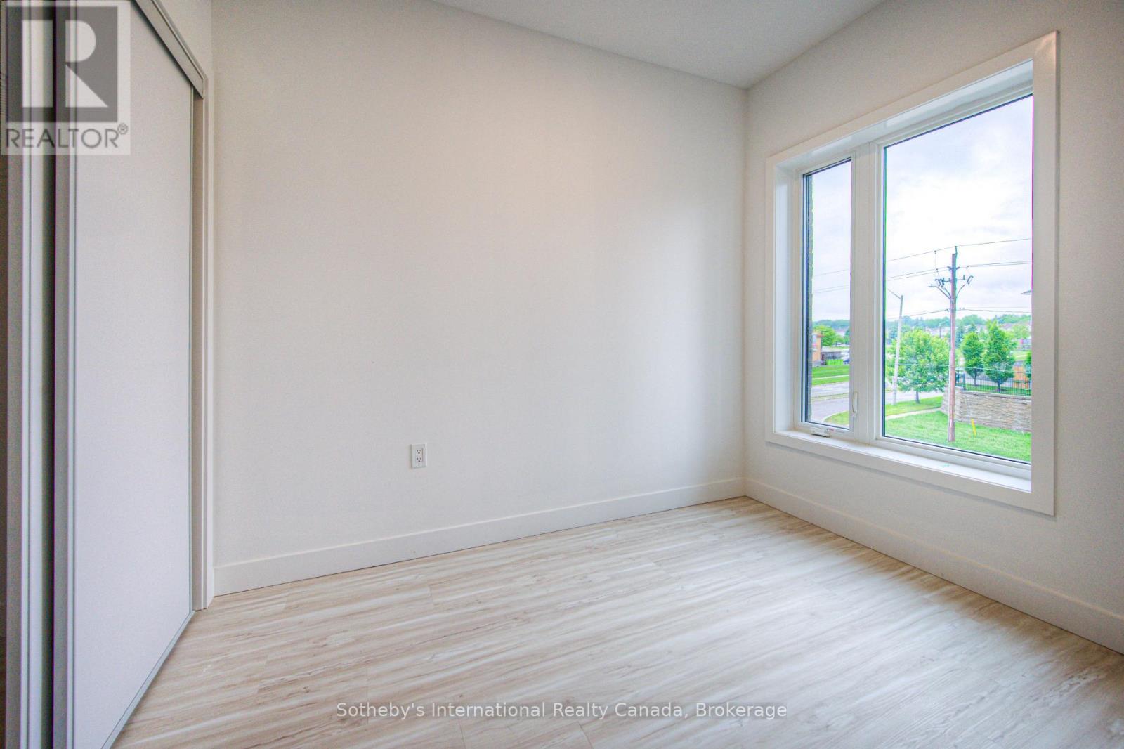 302 - 408 Dundas Street S, Cambridge, Ontario  N1R 8H7 - Photo 9 - X12826616