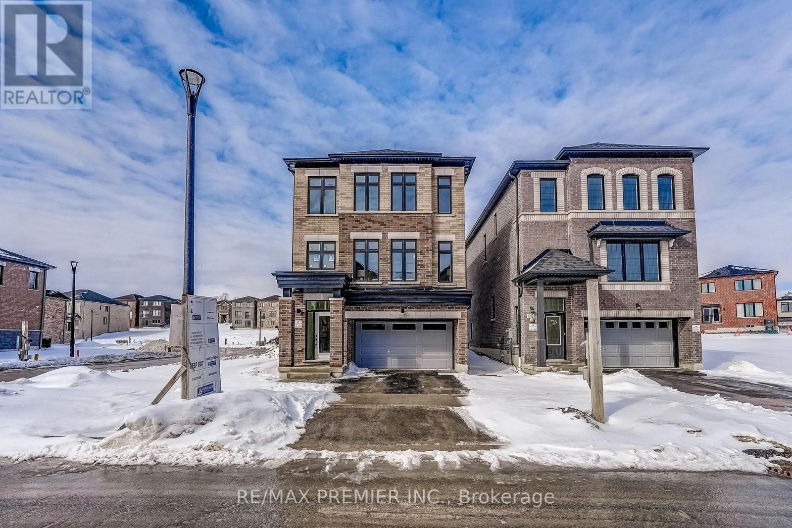 2938 STARLIGHT DRIVE, Pickering, Ontario