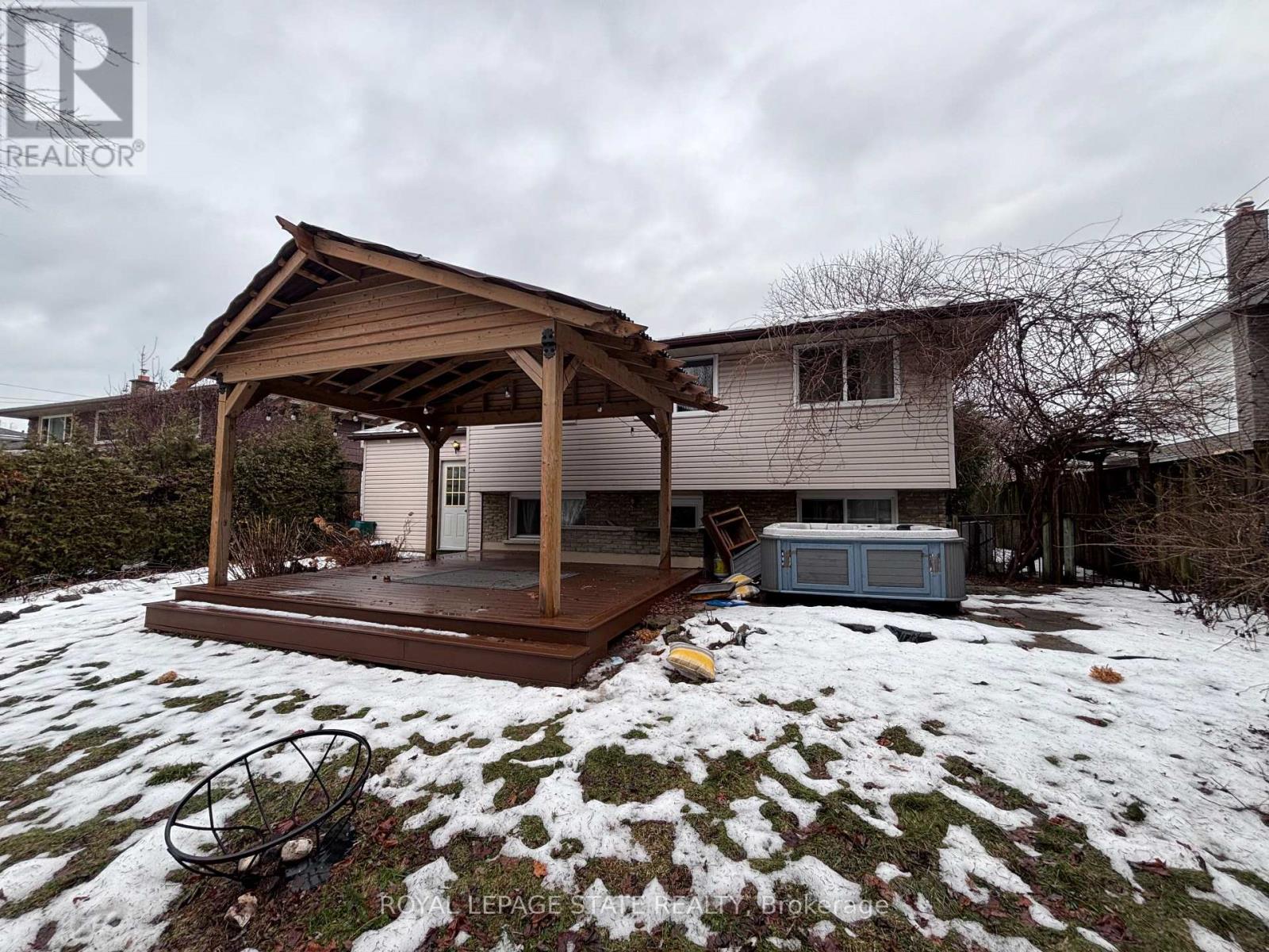 3 Governor Simcoe Drive, St. Catharines, Ontario  L2N 3J1 - Photo 26 - X12826482