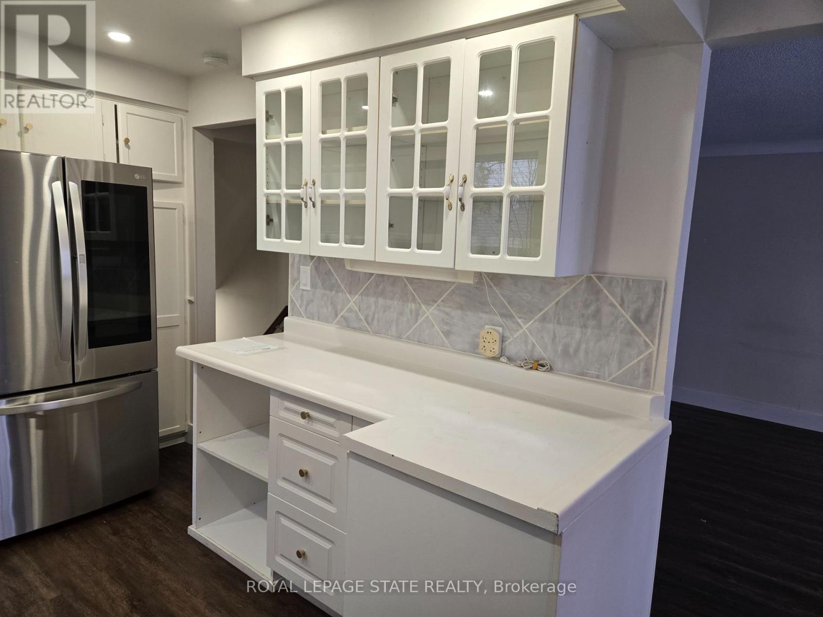 3 Governor Simcoe Drive, St. Catharines, Ontario  L2N 3J1 - Photo 8 - X12826482