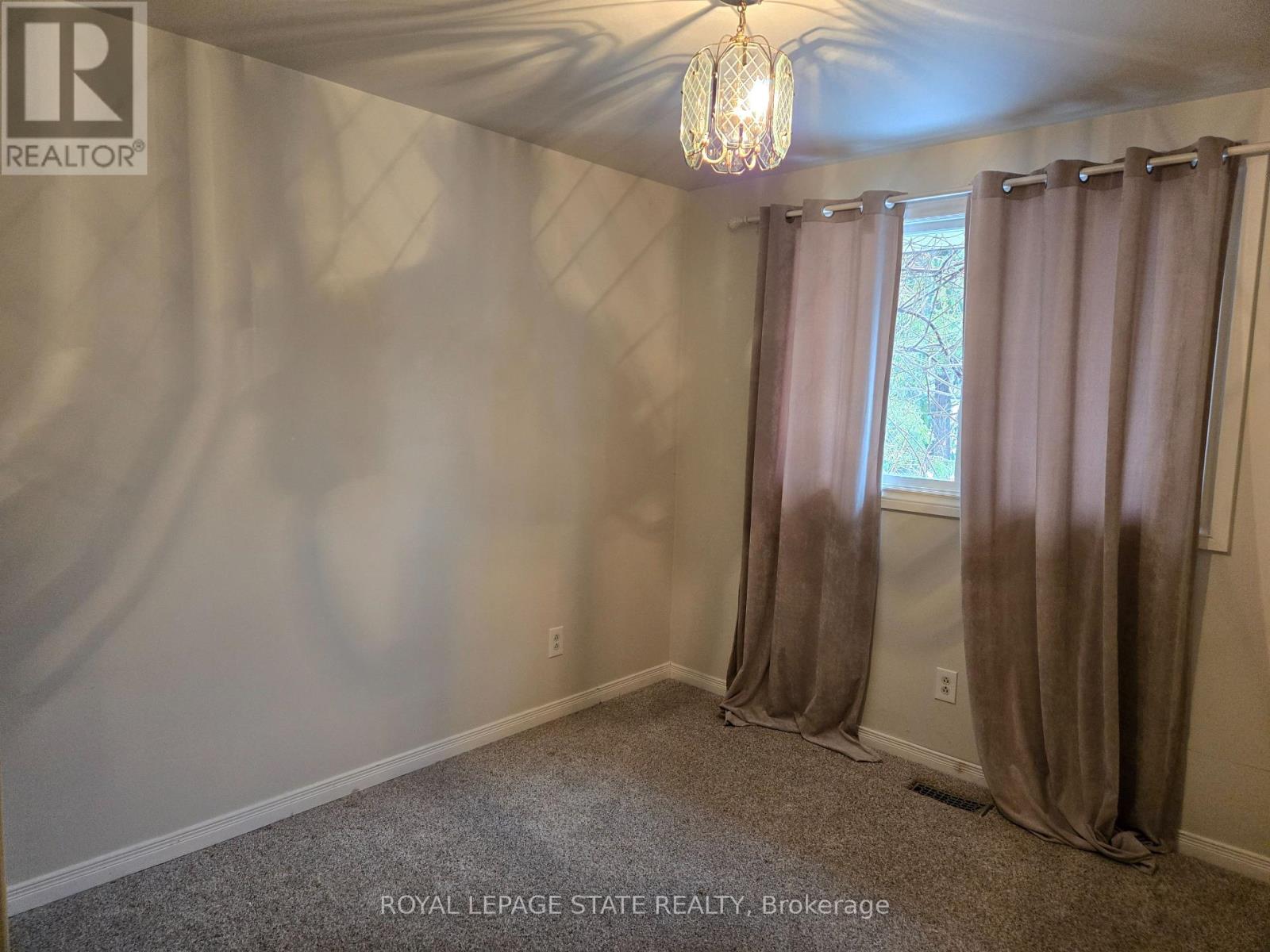 3 Governor Simcoe Drive, St. Catharines, Ontario  L2N 3J1 - Photo 9 - X12826482