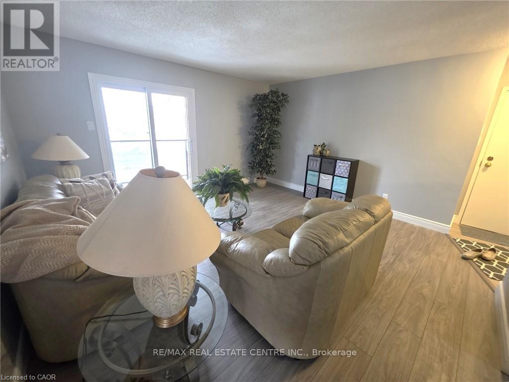 106 - 565 Greenfield Avenue, Kitchener, Ontario  N2C 2P3 - Photo 17 - X12826498