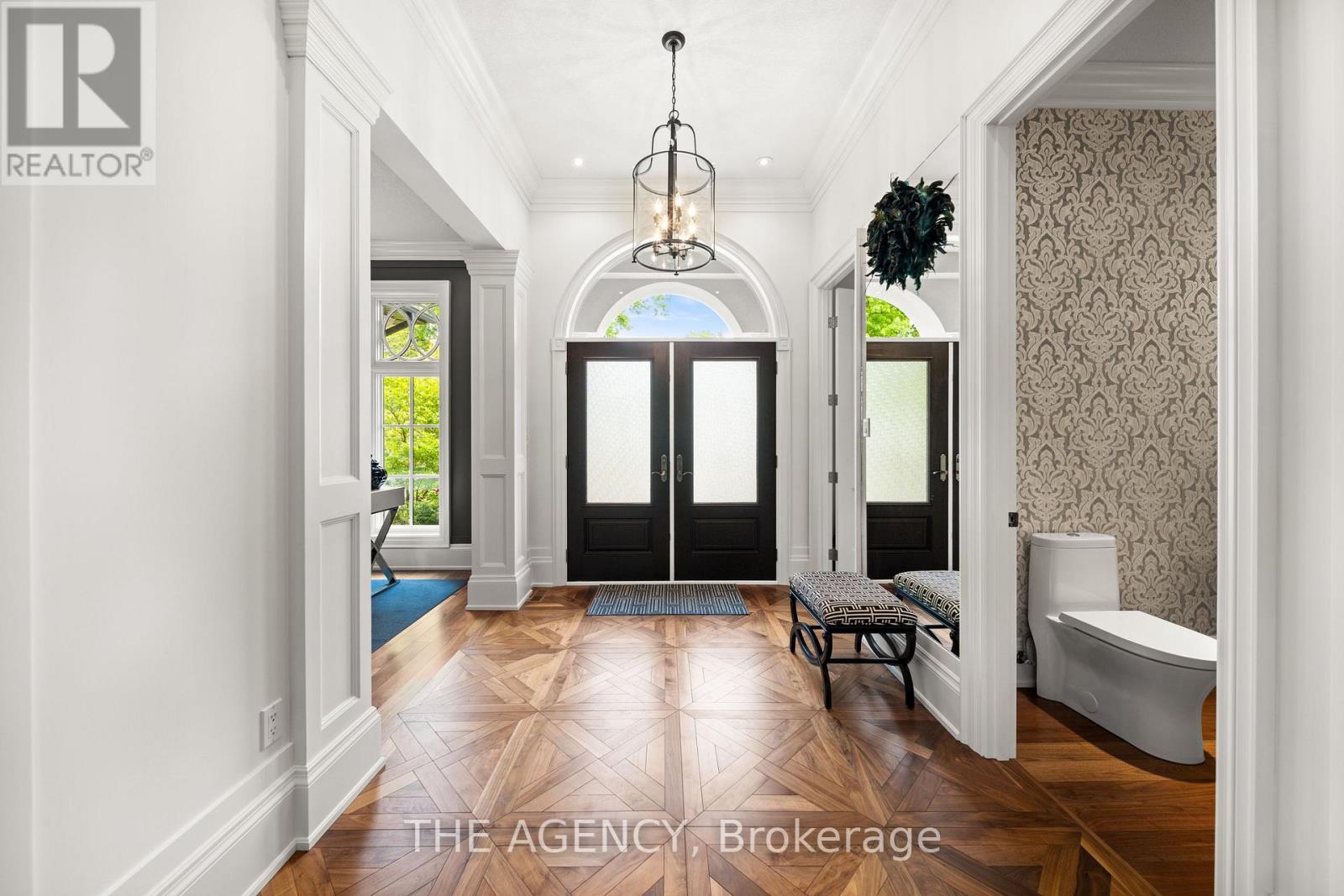 1577 Gloucester Road, London North, Ontario  N6G 2S5 - Photo 3 - X12826516