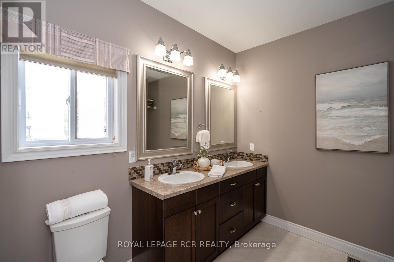 39 Dinnick Crescent, Orangeville, Ontario  L9W 0B7 - Photo 13 - W12823044