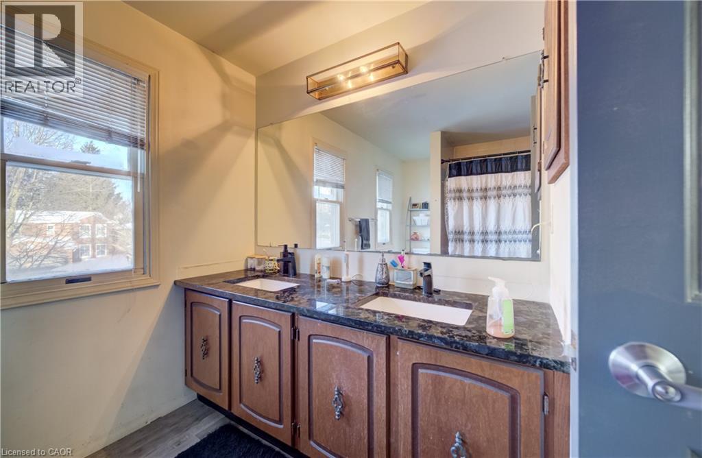 24 Old Maple Lane, Kitchener, Ontario  N2N 2K4 - Photo 26 - 40807947