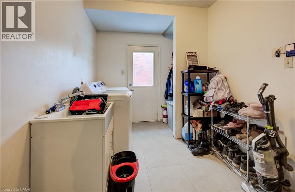 24 Old Maple Lane, Kitchener, Ontario  N2N 2K4 - Photo 8 - 40807947