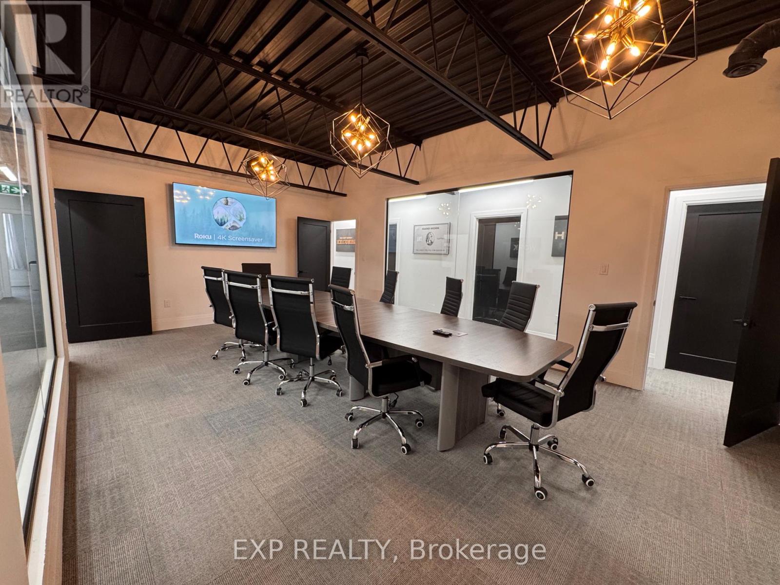 117 - 156 Parkdale Avenue N, Hamilton (Mcquesten), Ontario  L8H 5X2 - Photo 1 - X12820082